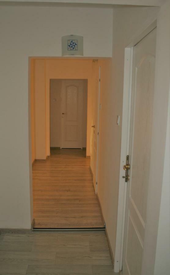 Casa Peterfi - Apartment With 3 Bedrooms And Spacious Living Room Marosvásárhely Kültér fotó